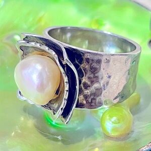 Silpada Pearl and Sterling Silver Ring